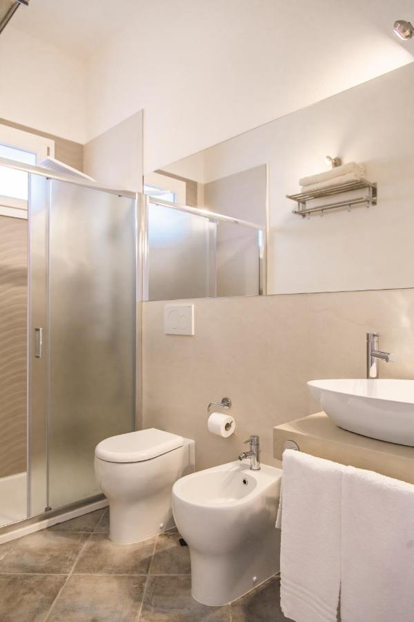 Controvento Bed and Breakfast La Maddalena  Buitenkant foto