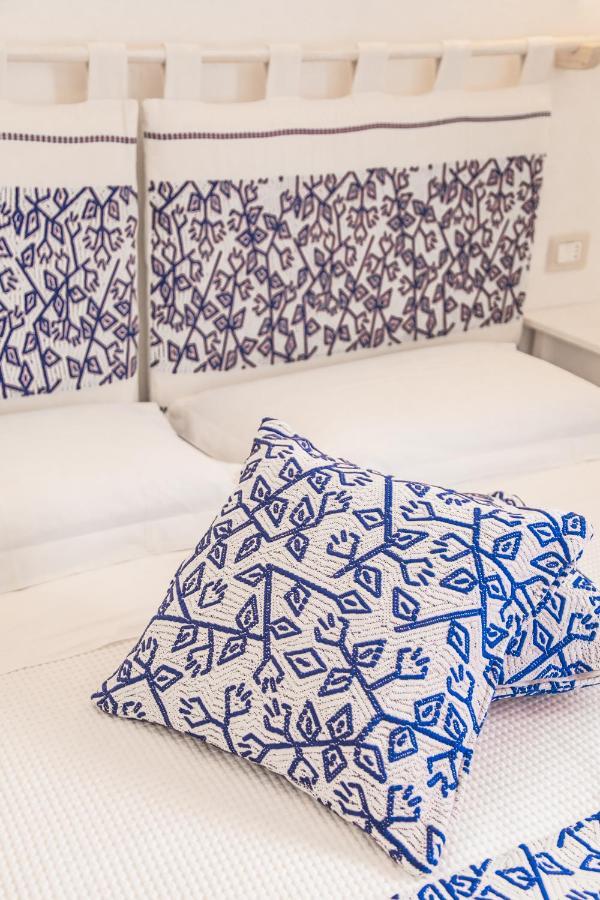 Controvento Bed and Breakfast La Maddalena  Buitenkant foto