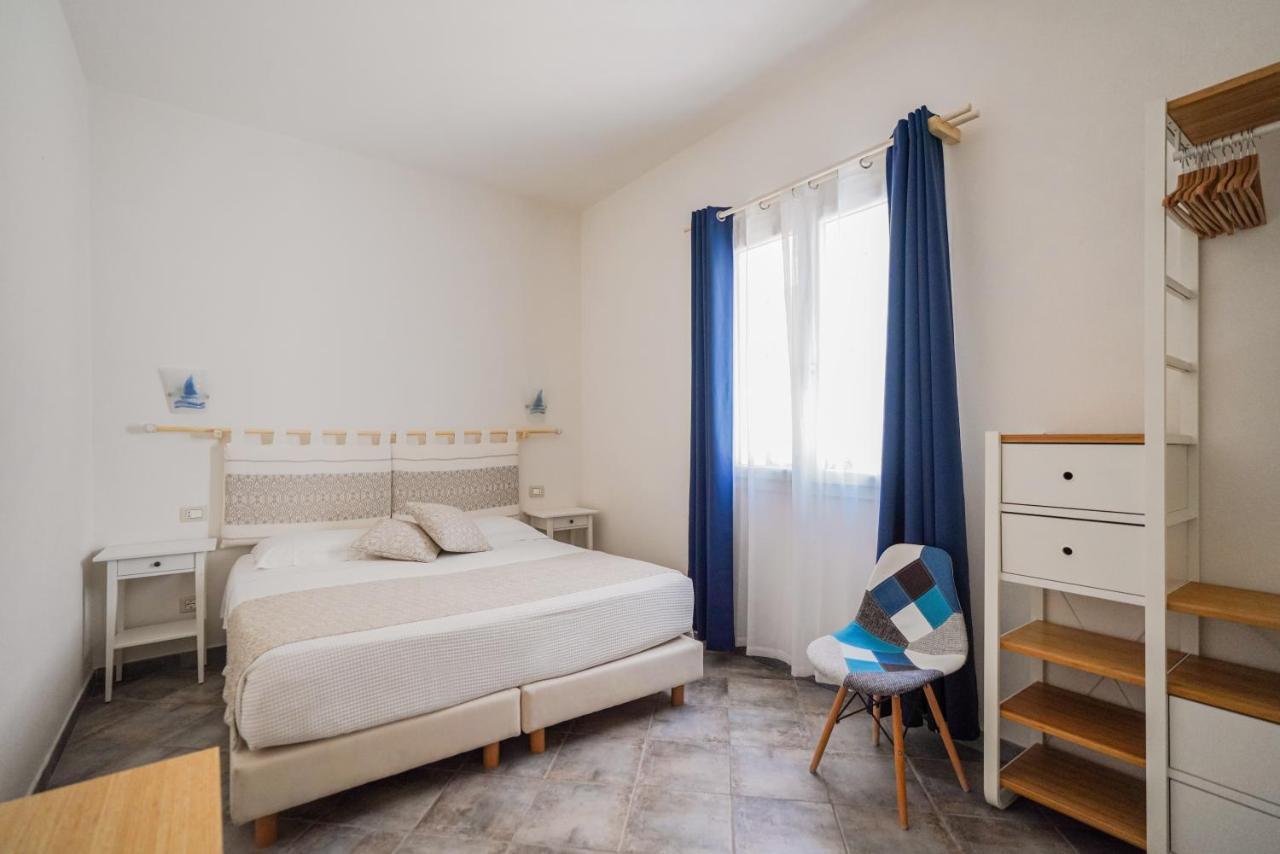 Controvento Bed and Breakfast La Maddalena  Buitenkant foto