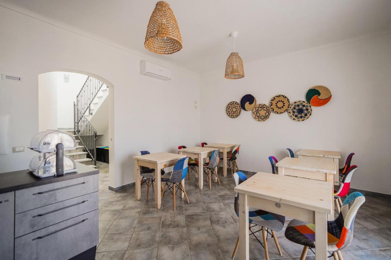 Controvento Bed and Breakfast La Maddalena  Buitenkant foto